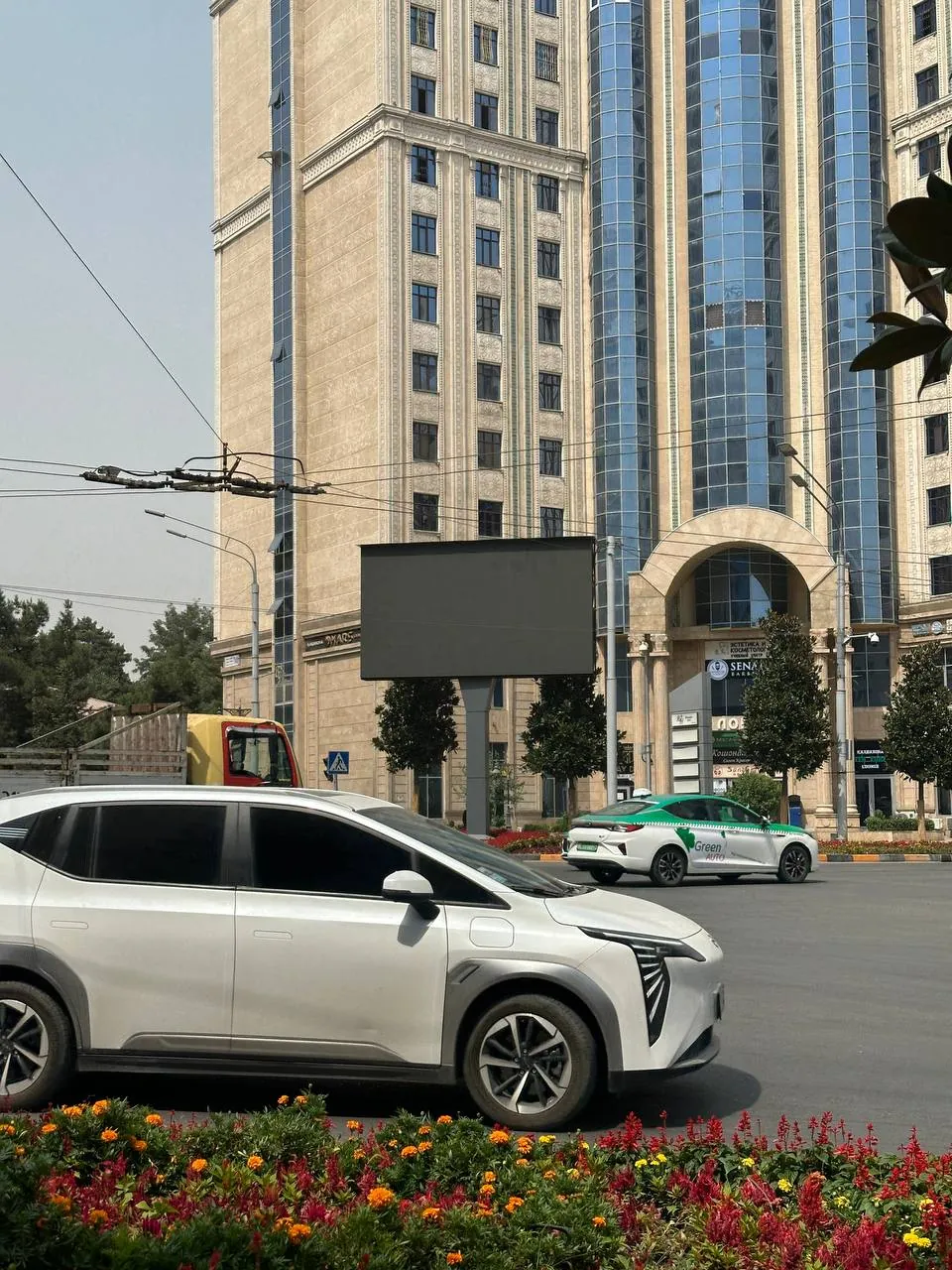 Душанбе, ул. Айни + ул. А. Дониш