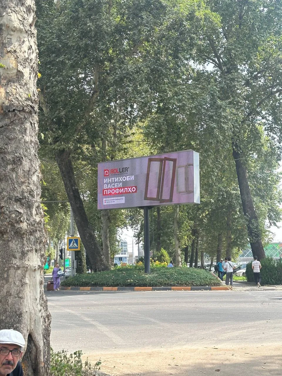 Душанбе, Ул.Аҳмади Дониш +ул. Титова  (въезд в Аэропорт)