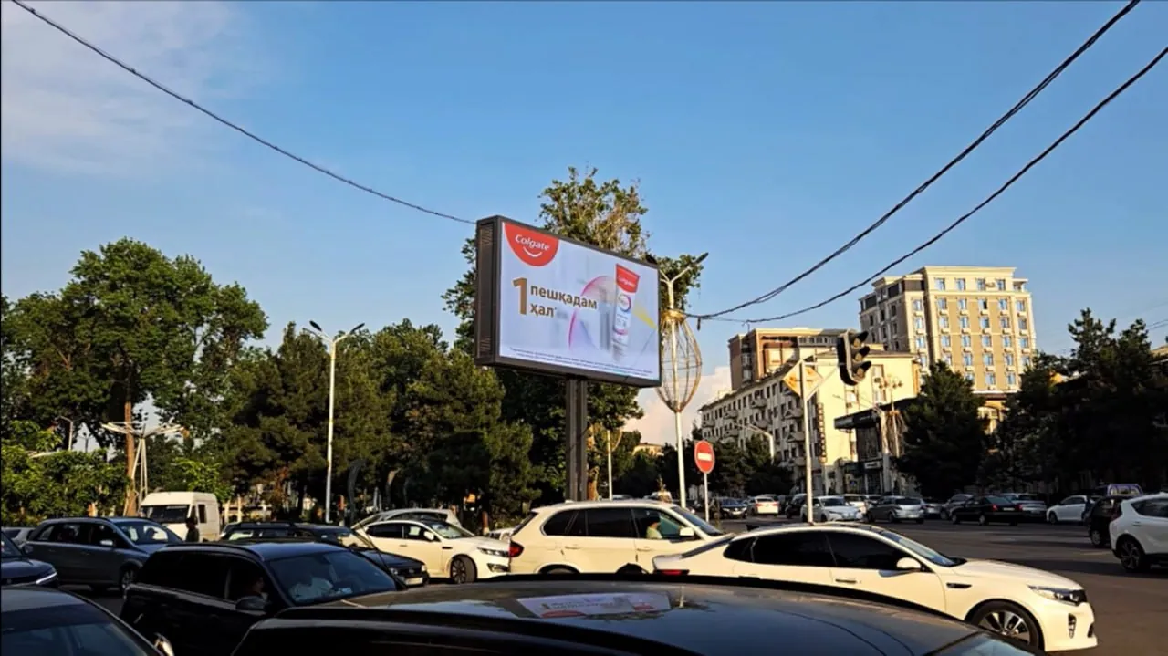 Худжанд, пр-кт И.Сомони + ул. Шарк рынок Панчшанбе - Пурфайз